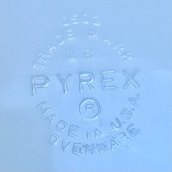 6.5x8 Vintage PYREX Dishes for Baking Serving Storage Ovenware - Picture 12 of 16